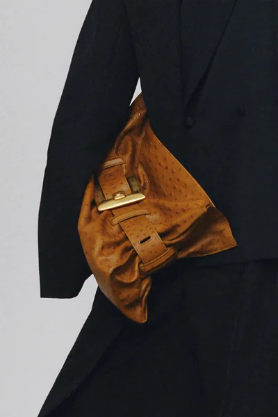 Look 4